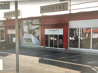 GARANT REAL predaj komerčný objekt, obchodné centrum 3400 m2, na pozemku 6700 m2, Zvolen, ul. Rákoš, severne od centra mesta