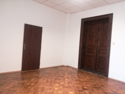 GARANT REAL - prenájom kancelársky priestor, 13 a 21 m2, Vajanského ulica, Prešov
