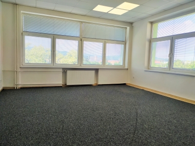 GARANT REAL - prenájom kancelársky priestor, 46 m2 vrátane kuchynky, Masarykova ulica, Prešov