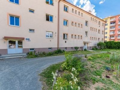 GARANT REAL - EXKLUZÍVNE - predaj 3 - izbový byt 85m2 + balkón + 2x veľká priestranná pivnica, Ulica Protifašistických bojovníkov, Prešov