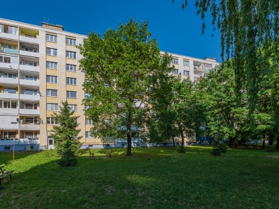 ZNÍŽENÁ CENA!!! - predaj 2 izbový byt, 52m2 s loggiou, Októbrová, Prešov