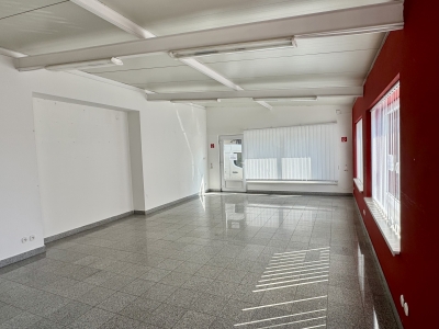 GARANT REAL - prenájom klimatizovaný obchodný priestor 50 m2, resp. priestor na služby s parkovaním, Prešov, Masarykova ul.