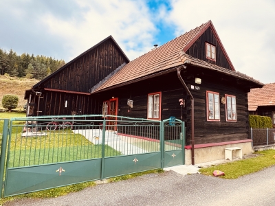 GARANT REAL predaj chalupa, drevenica,134 m2 úžitková plocha, na pozemku 446 m2, Liptovský Mikuláš, Važec, ul. Vyšná