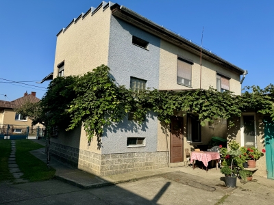 GARANT REAL predaj 2-podlažný rodinný dom dvojgeneračný, s garážou, pozemok 1891 m2, Svinia, okr. Prešov