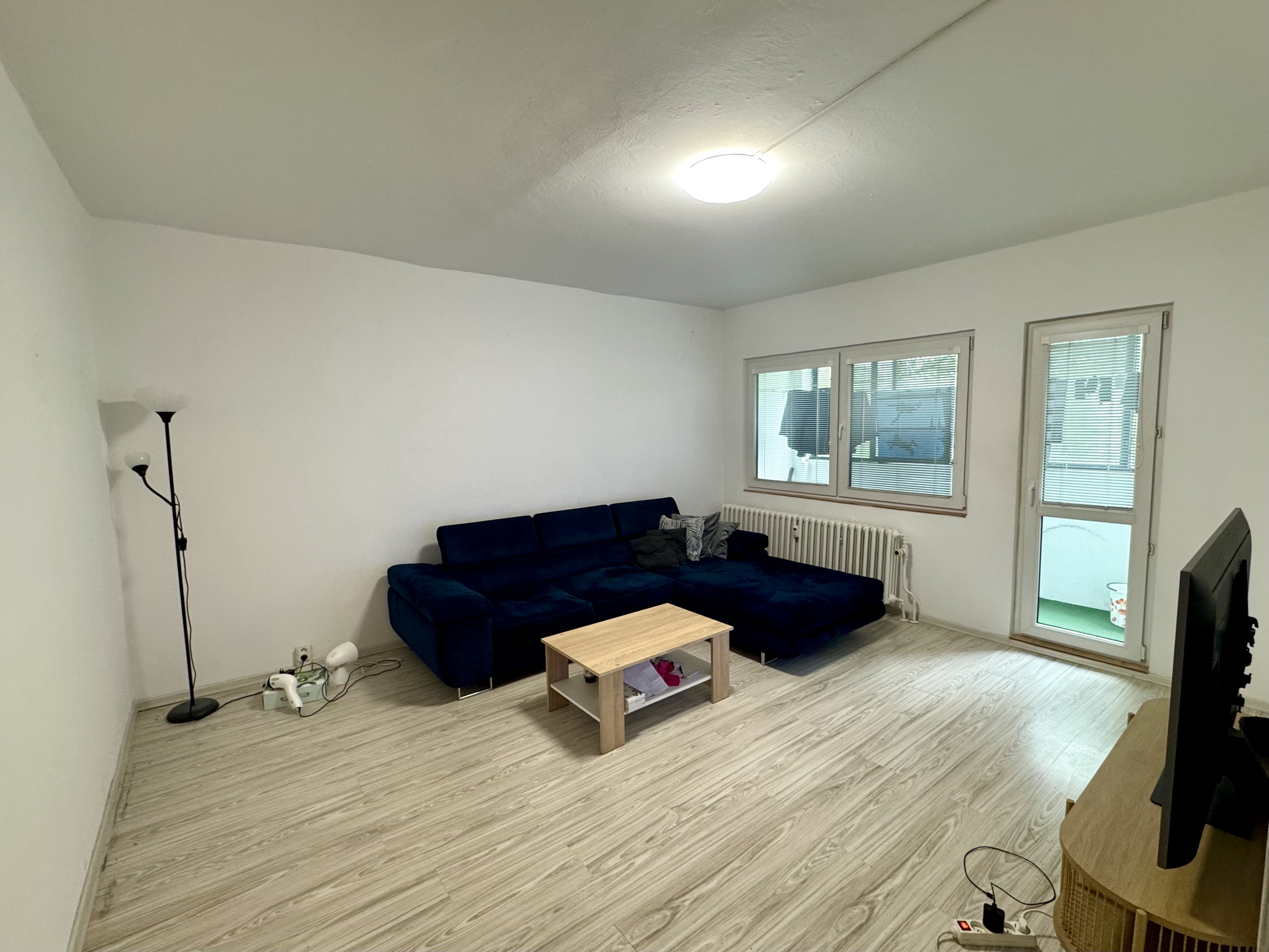 GARANT REAL prenájom 3-izbový byt, čiastočne zariadený, 72 m2, s loggiou, L. Novomeského, Prešov - Sekčov